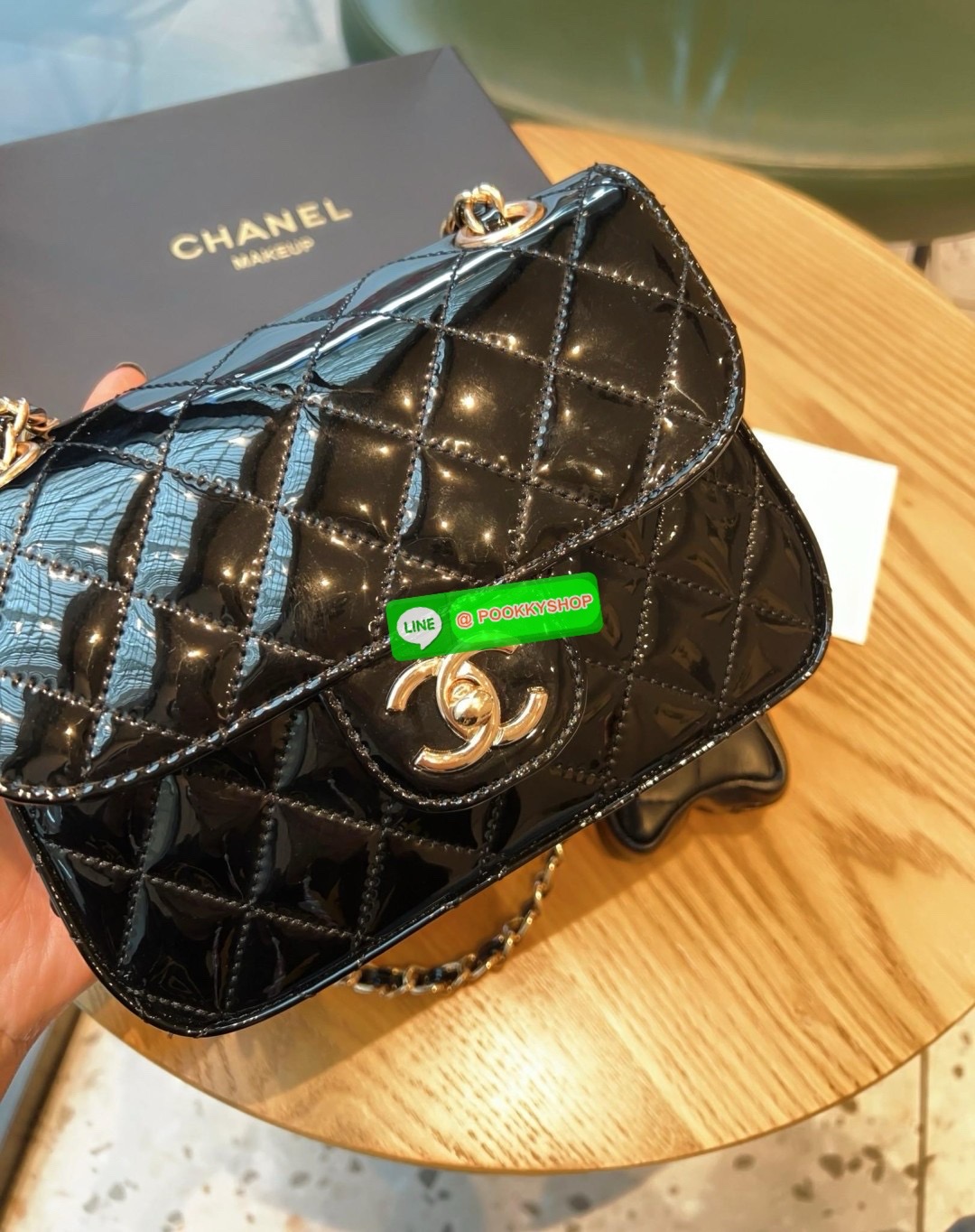 NEW ARRIVAL! สุดหรู สุดคลาสสิค ยอมใจใก้กับความสวยของน้องงค่าา ✈️สะพายต่างประเทศไปชิลๆเลยค่าา CHANEL VIP MAKE UP WITH BAG STARS