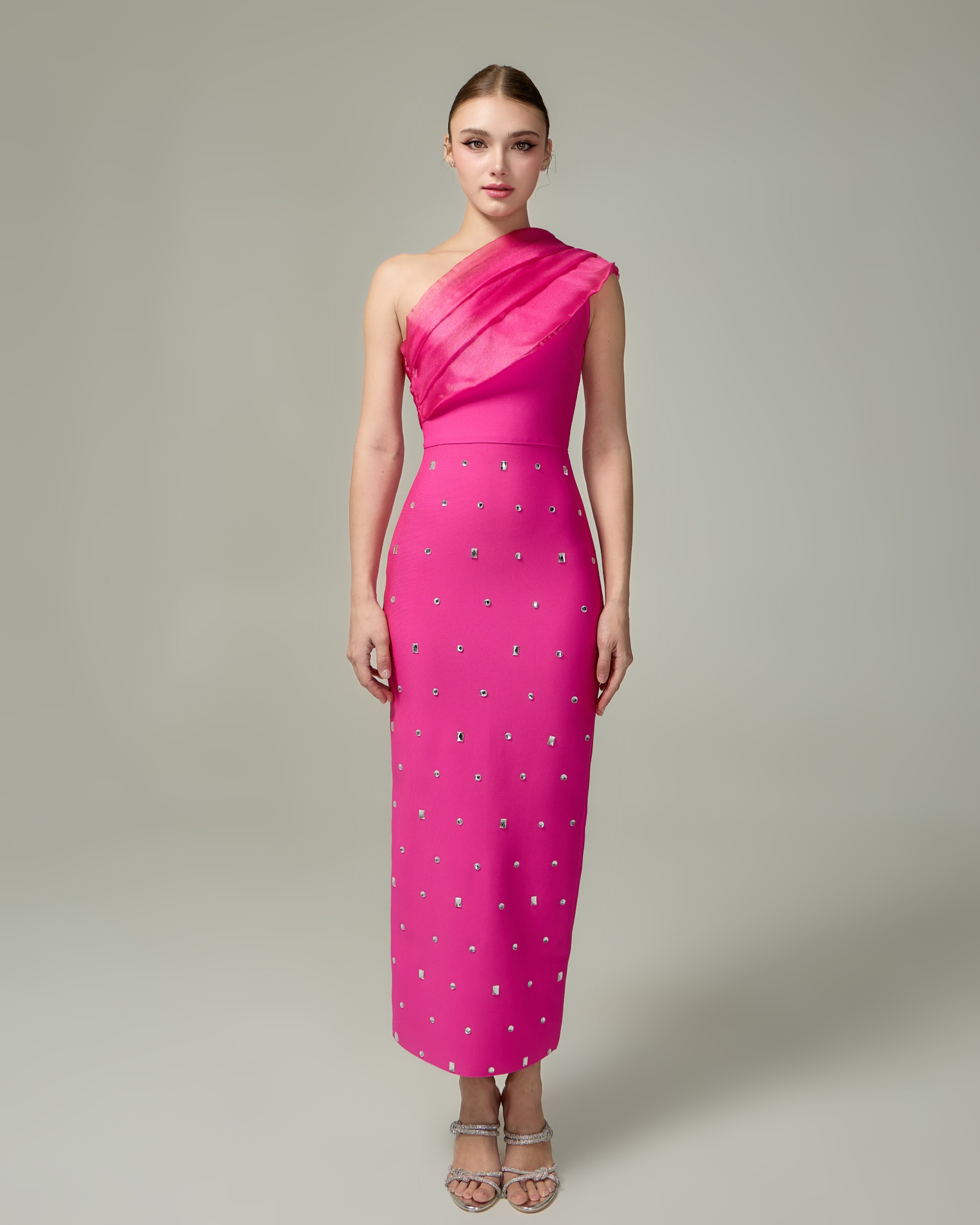 เดรสแฟชั่น เดรสเสื้อไหล่เดียว กระโปรงยาวทรงเข้ารูป