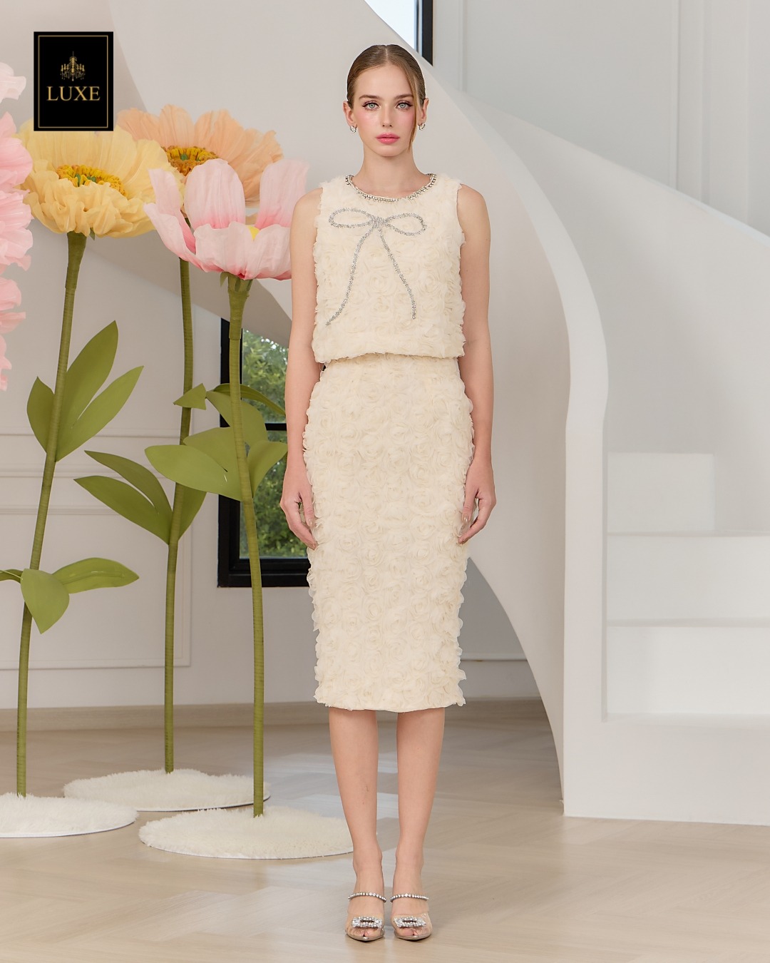 ชุดเซทแฟชั่น เซ็ตเสื้อแขนกุดทรงหลวม+กระโปรงทรงสอบ