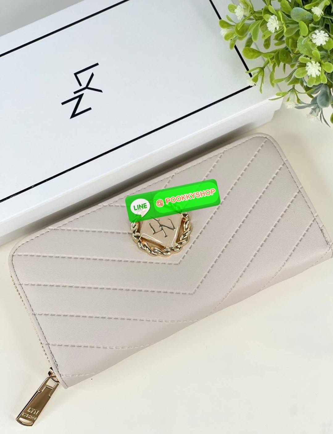 LYN แท้ Outlet กระเป๋าสตางค์ใบยาว เปิดปิดด้วยซิปรอบ
