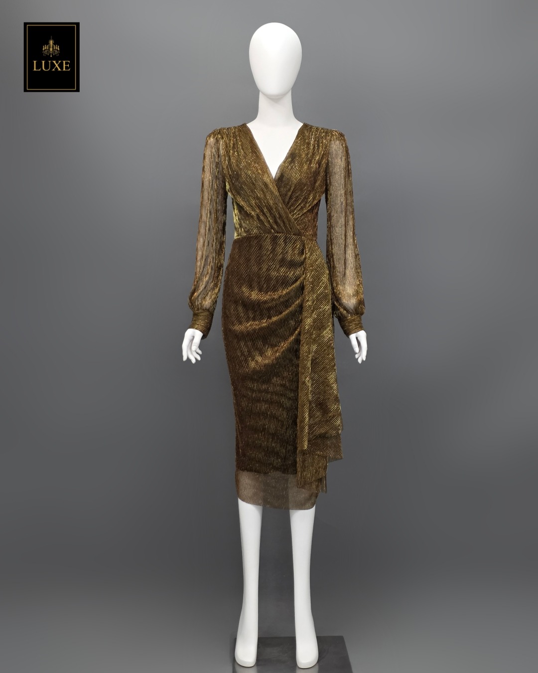 เดรสแฟชั่น เดรสเสื้อคอวีป้ายแขนยาว กระโปรงทรงสอบจับเดรปข้างลำตัว