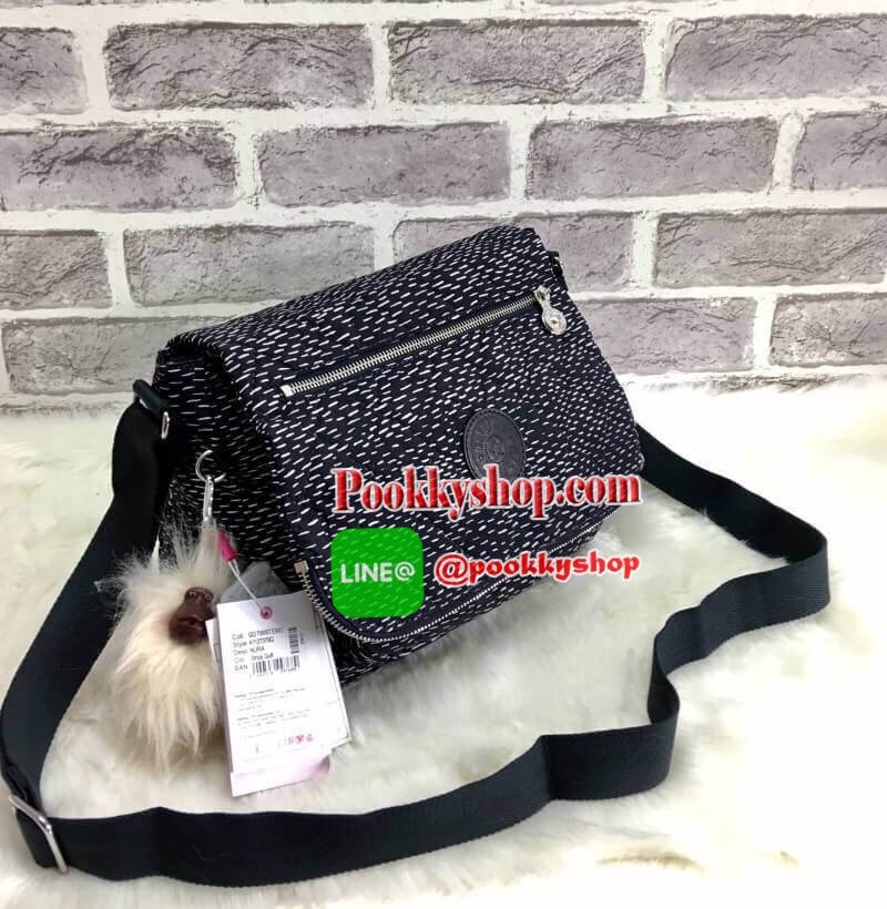 New In!!! Kipling Women's Crossbody Bag//k11273// >>Kipling factory OEM<< >>พร้อมส่งอีกครั้งที่ไทย รุ่นหายากค่ะ!!! กระเป๋าสะพายแบบ ครอสบอดี้ร์ วัสดุไนล่อนอย่างดี กันน้ำระดับนึงสวมนวมอย่างดี จับแล้วรู้สึกนุ่มมือค่ะ >>รุ่นนี้จุข