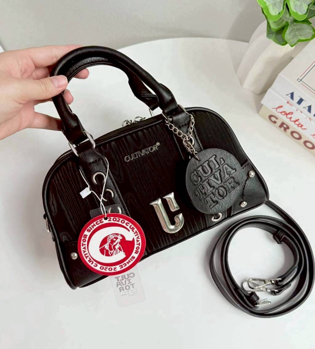 กระเป๋า Cultivator แบรนด์ใหม่ มาแรง ฮิตสุดในเมกา สายเกา สไตล์ y2k