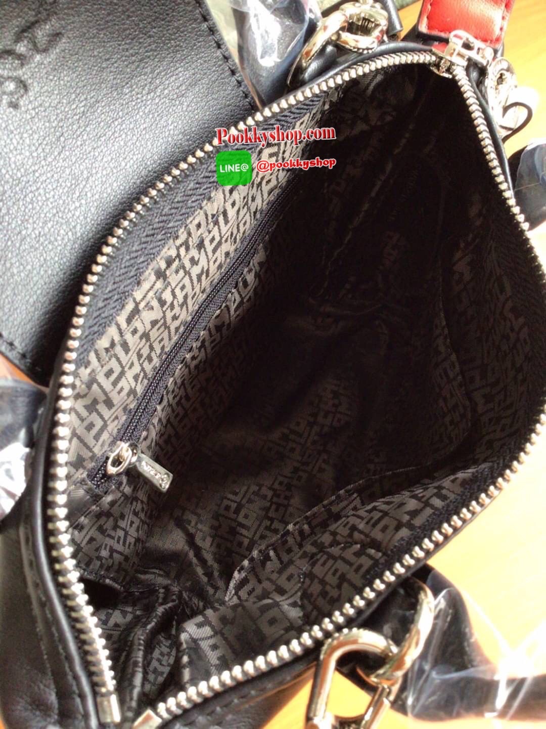 🚚 พร้อมส่ง 🚚 LONGCHAMP X POKE’MON TOP HANDLE BAG XS ขนาด มินิ รุ่น 1500 Collection LE PLIAGE CUIR Fall/ Winter เรียบหรูอย่างฝรั่งเศสกับความน่ารักคาวาอิแบบญี่ปุ่นมาผสม ซึ่งจะเป็นการนำเอาลวดลายพิคาชูมารังสรรค์ลงในกระเป๋าสุดคลาสสิกของแบรนด์ ก