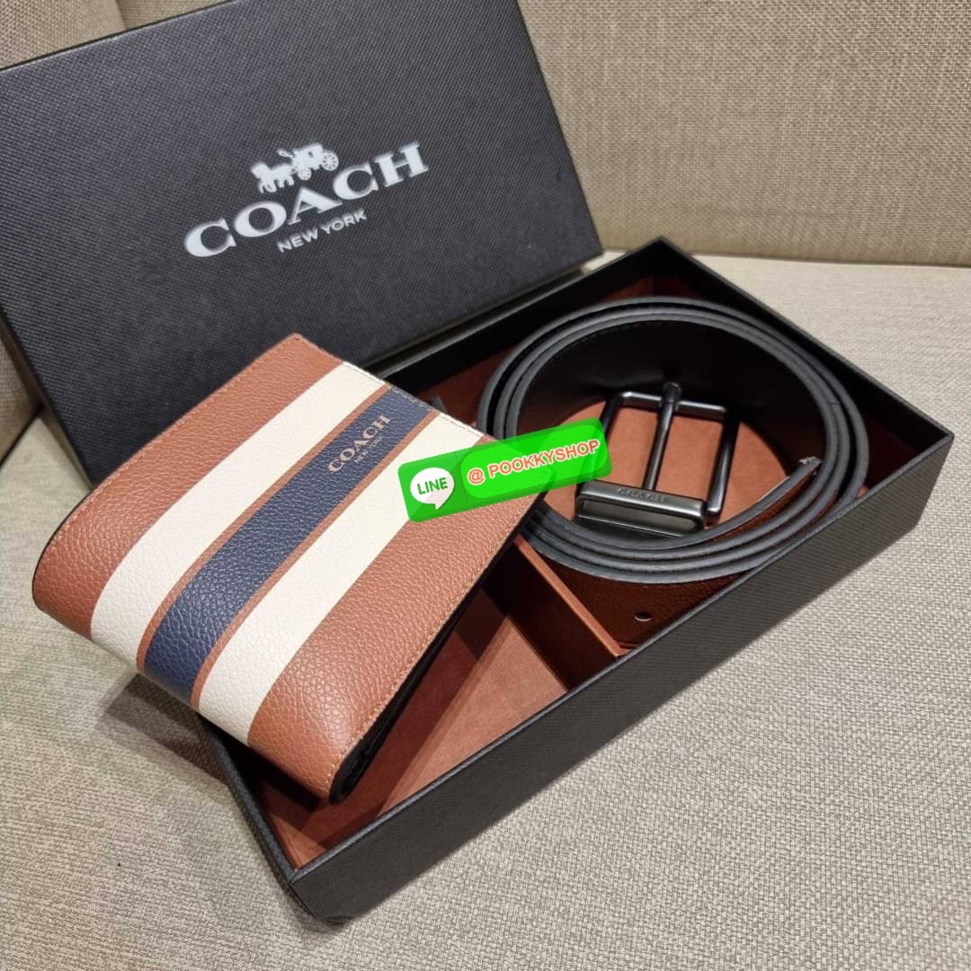 COACH F75399 COMPACT ID WALLET IN VARSITY LEATHER WITH BELT MIX GIFT BOX SET Set สุดคุ้ม!! ลิมิเต็ด!! สำหรับหนุ่มๆ ที่จับคู่เซ็ทกระเป๋าสตางค์รุ่นยอดฮิต และเข็มขัดหนัง pepble มาใน package Coach gift box คุ้มค่ามากๆ กระเป๋าสตางค์หนังวัว สวย นิ่มไปอีก ยังไม่