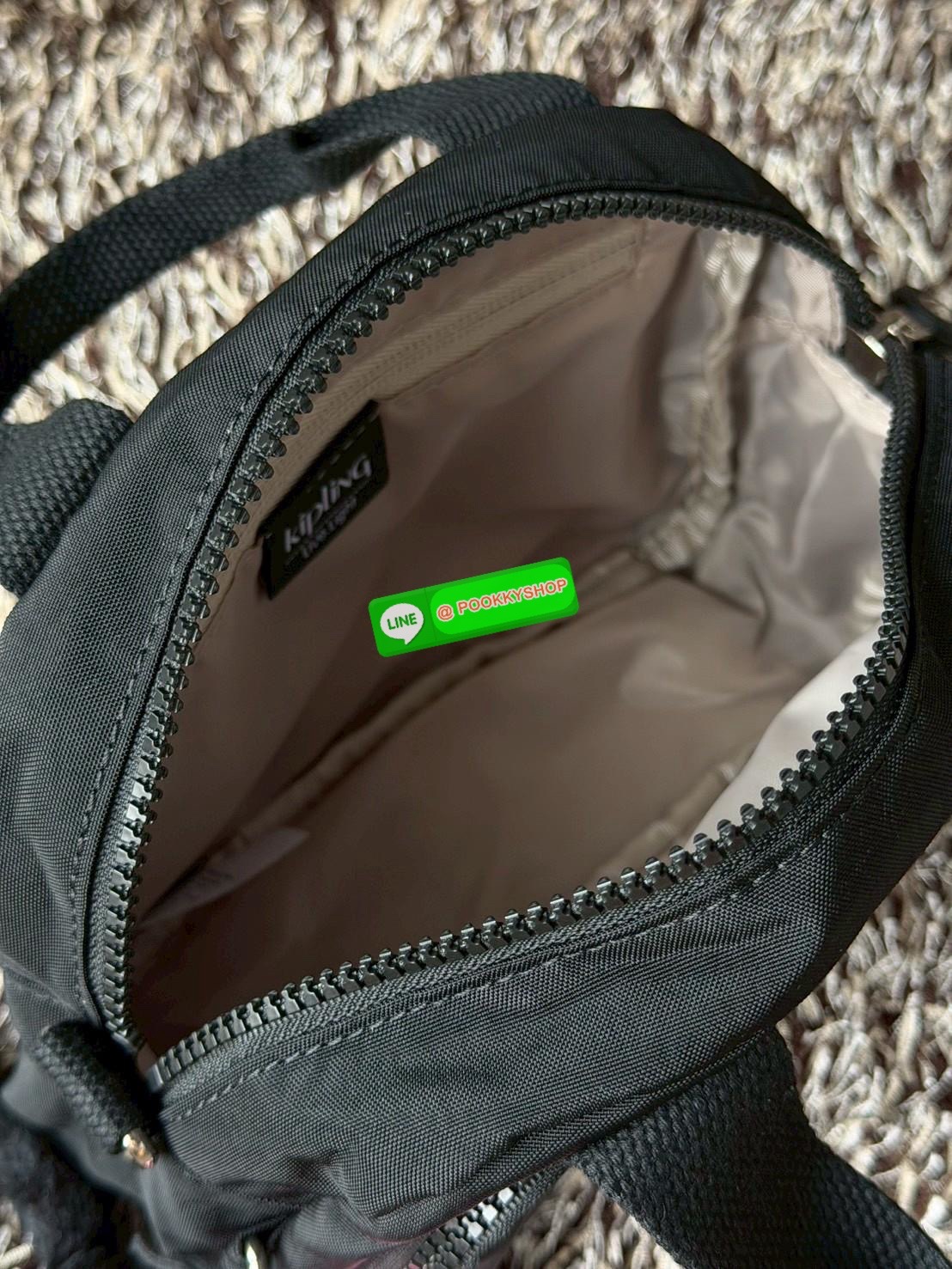 💕Kipling Unisex Shoulder Bag Defea กระเป๋าสะพายข้าง Defea Mini ที่ตอบโจทย์ทุกวันของคุณ ไม่ว่าคุณจะออกไปทำธุระประจำวัน หรือพบปะกับเพื่อนฝูง Defea Mini เป็นกระเป๋าที่น่ารักและน้ำหนักเบา ที่สุดในคอลเล็กชัน