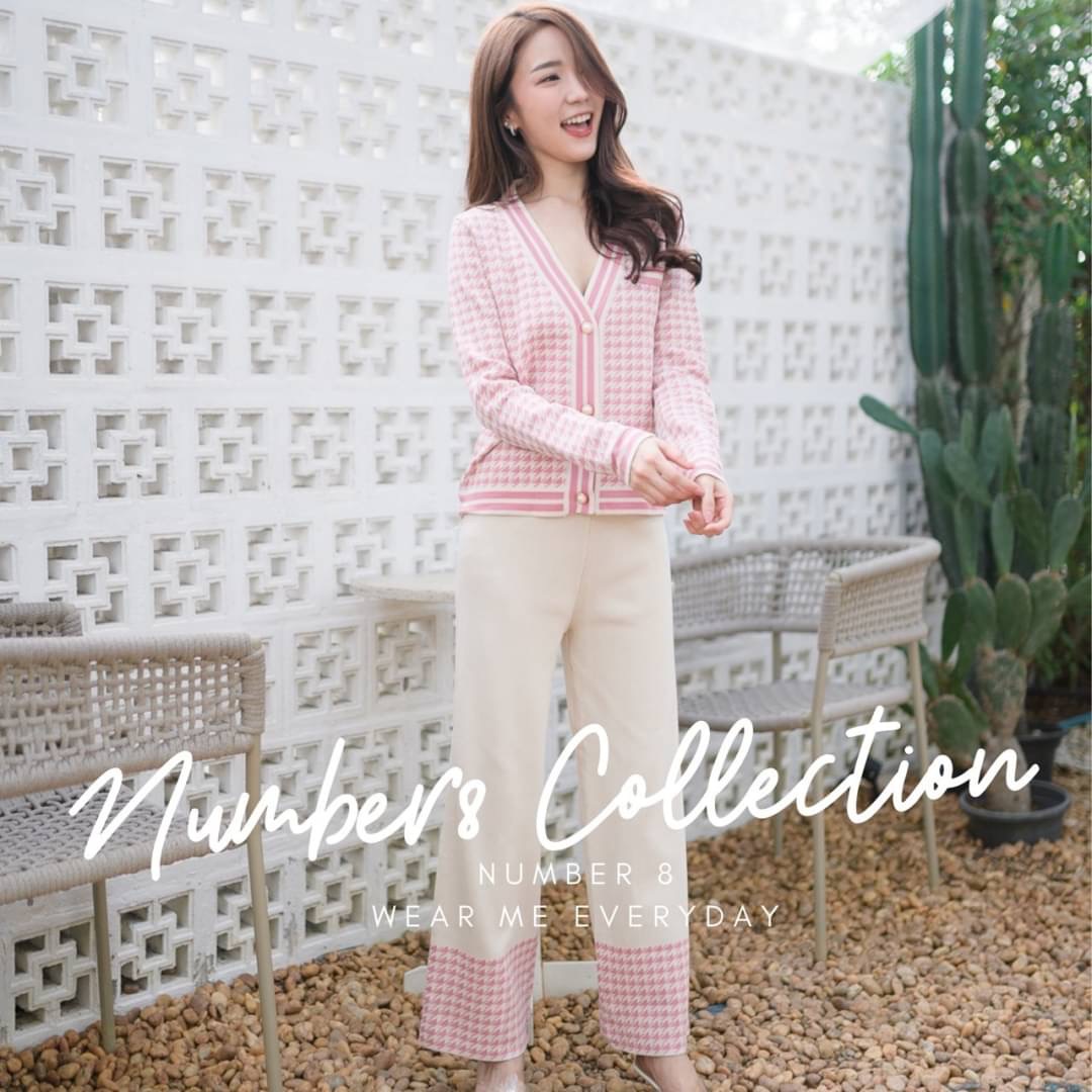 Korea Scott Knitting Set Detail : น่ารักมากค่ะ ชุดเชทเสื้อคาดิแกน ทอลายชิโนริ แต่งกระดุมมุก ขอบอกว่าเสื้อทรงดีย์มากเว่อร์ จับคู่มากับกางเกงขายาวทรงกระบอก เนื้อผ้าknitt ที่เอวสม็อค ปลายขาทอลายชิโนริ สีสวยแมทชิ่งลงตัวสุดๆ ใส่ได้บ่อยๆเลยค่ะ เพราะใส่สบายม๊ากก