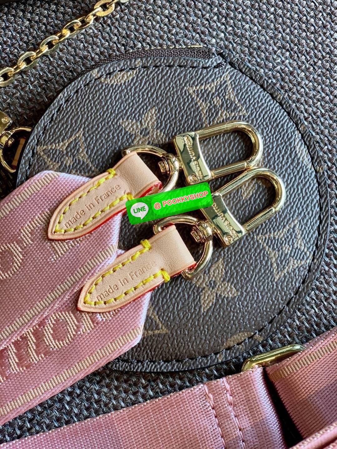 💥LIMITED EDITION LV PREMIUM GIFT LV MULTI POCHETTE ACCESSORIES 💥พร้อมส่งที่ไทย รุ่นหายากมากๆ สุดคุ้ม!! สินค้าพรีเมี่ยมกิ๊ฟ ตปท. ✔️กระเป๋าวัสดุหนังแท้อย่างดี ที่รังสรรค์ออกแบบให้สะพายข้างได้;หรือเปลี่ยนสายเป็นหิ้วหรือคล้องไหล่ได้