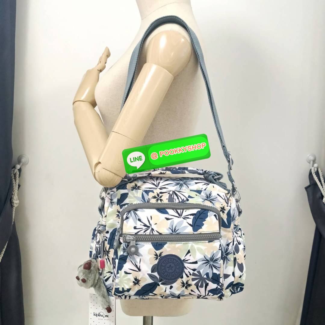 KIPLING Square Handbag & Shoulder bag กระเป๋าถือหรือสะพายข้าง ขนาดกลาง วัสดุ Polyester 100%