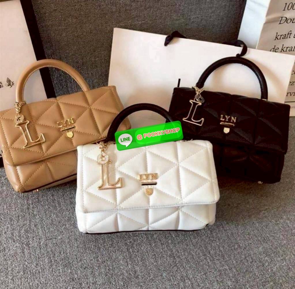 กระเป๋า LYN รุ่นหูจับ มีสายสะพายยาว +ตัวห้อย รุ่นโคโค่ COCO