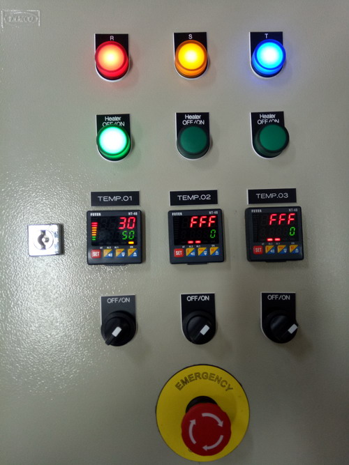 ออกแบบติดตั้ง ตู้ควบคุมอุณหภูมิ
