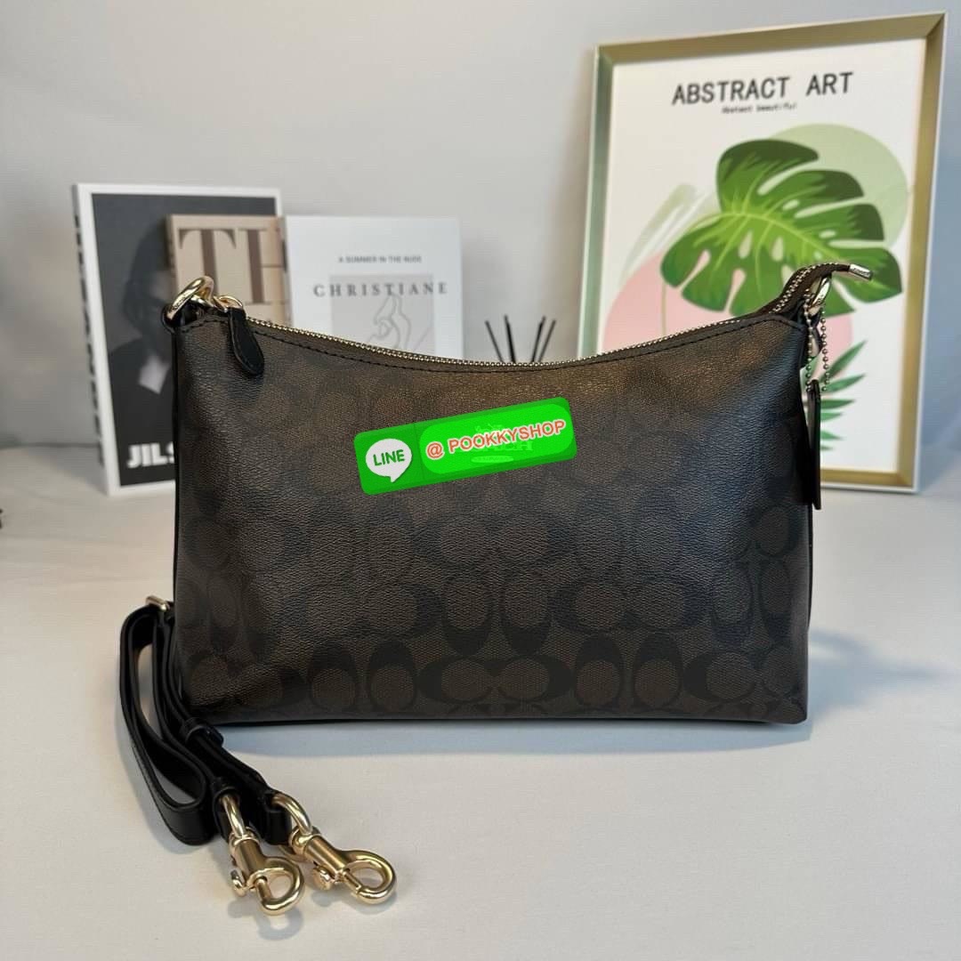 กระเป๋าสะพาย LEWIS IN SIGNATURE CANVAS ( COACH F85696) กระเป๋าหนังลาย C ผ้าใบเคลือบซิกเนเจอร์ พร้อมรายละเอียด หนัง เรียบ] ภายในกระเป๋ามัลติฟังก์ชั่น ปิดด้วยซิป ซับในผ้า