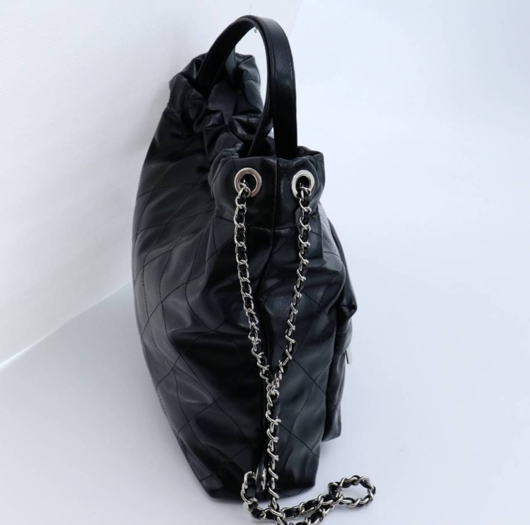 New!! 💥 กระเป๋าสวยชิค สามารถถือได้ สะพายเป็นเป้ได้ งานสวยเนี๊ยบ วัสดุสวยหนา หนังอย่างดี