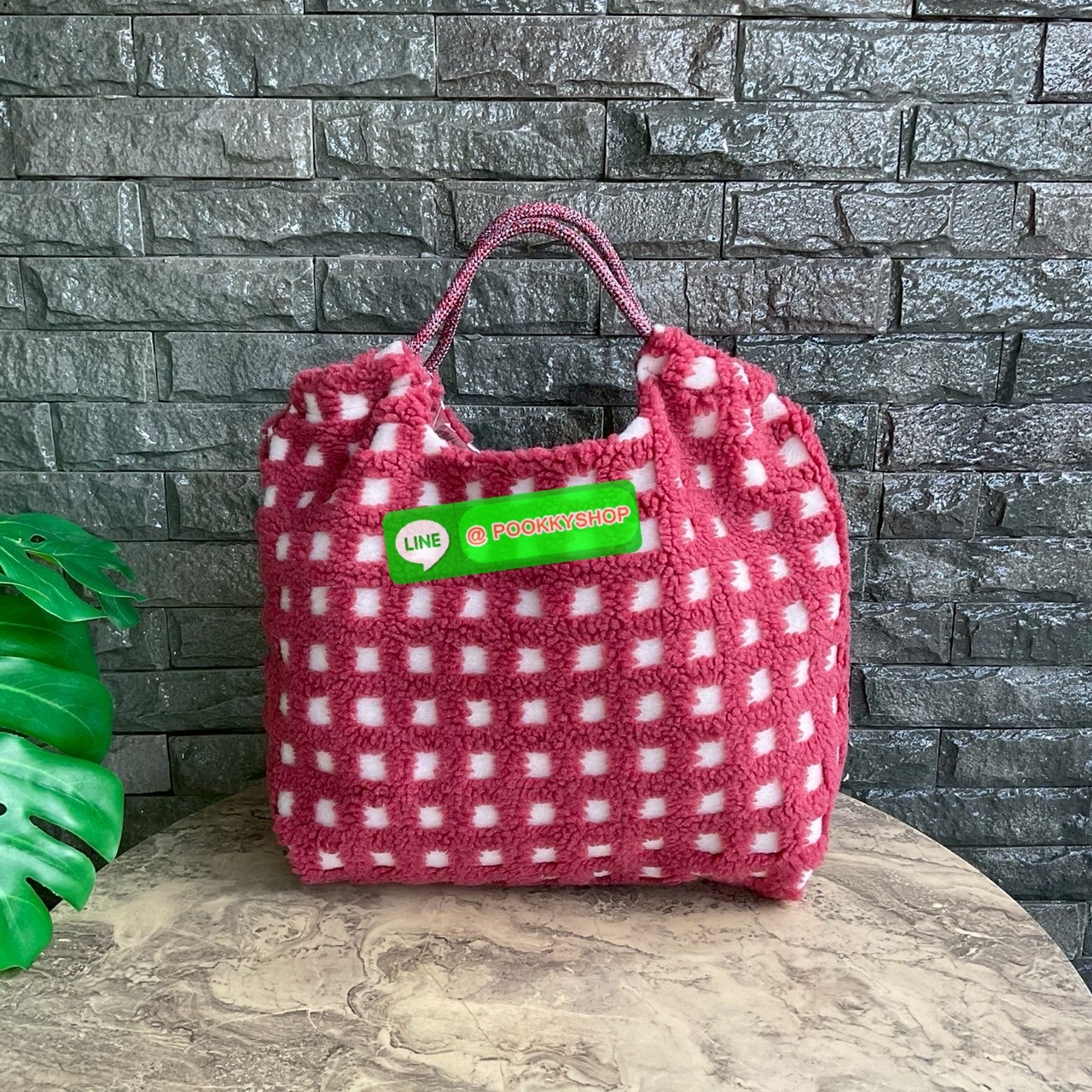 Japanese Kusuguru Woolen Polka Dot Cat Brooch Handbag Hand Bag Can Be Worn on One Shoulder Shopping Bag Work Clothing กระเป๋าถือลายจุดแมว Kusuguru ขนสัตว์ญี่ปุ่น ผิวสัมผัสจับนุ่มมือ 💕 แถมฟรีเข็มกลัดรูปแมว