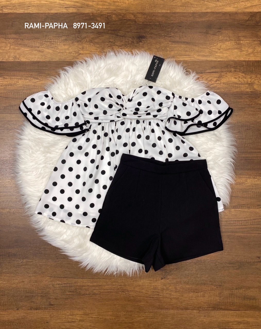 ชุดเซทแฟชั่น เสื้อลายจุดสวยแซ่บสไตล์ลูกคุณ สามารถปรับใส่ได้