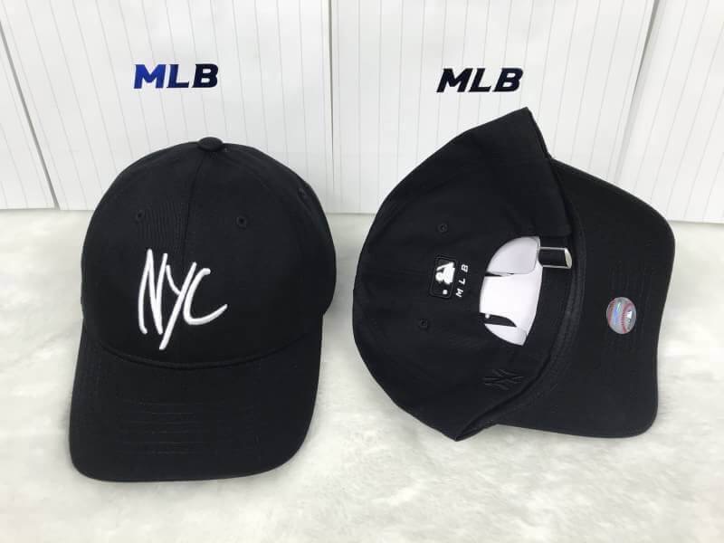 หมวก NY พร้อมส่งทุกแบบค่ะ ส่งฟรี ems จ้า