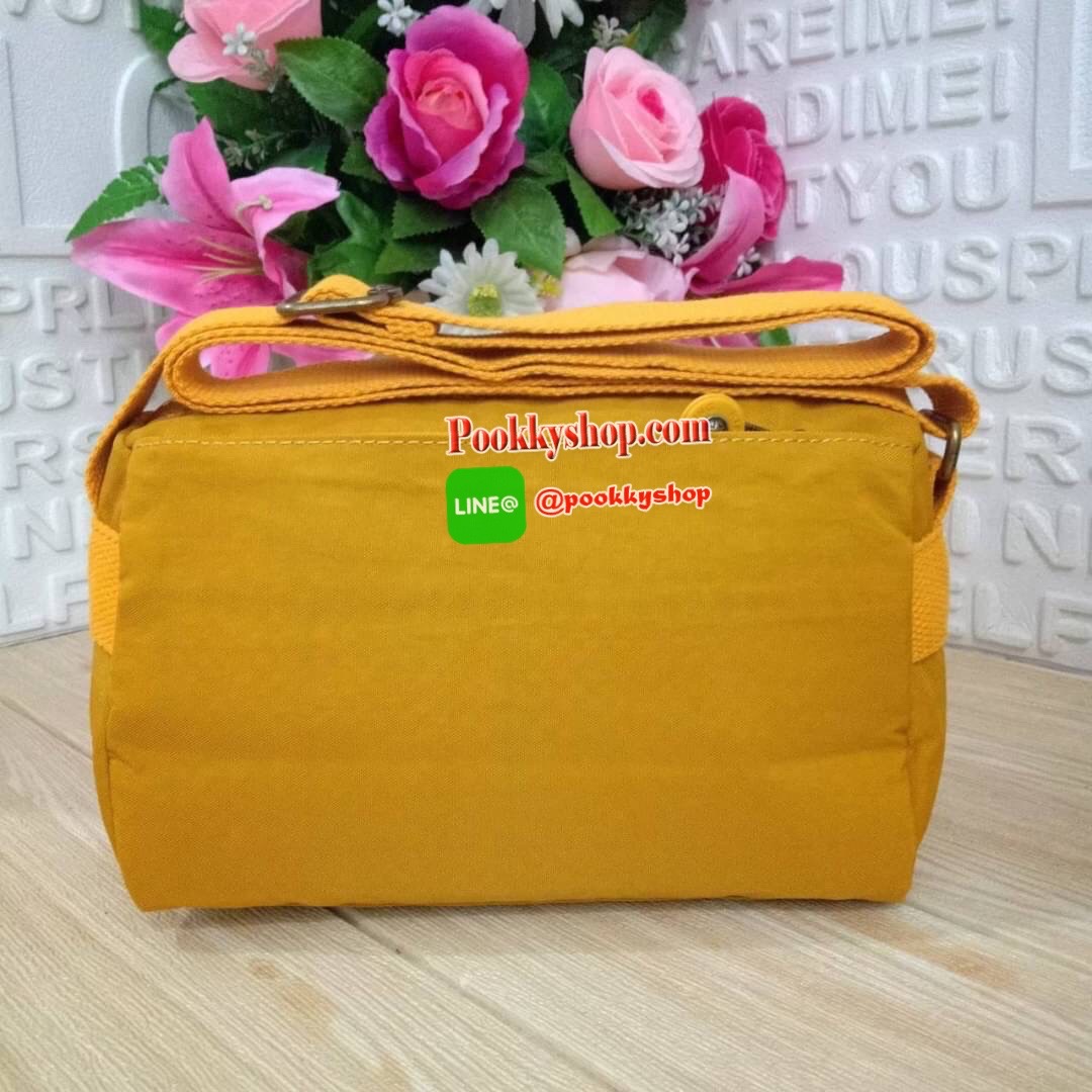 KIPLING Mini Crossbodybag กระเป๋าสะพายข้างขนาดกะทัดรัด ผลิตจากวัสดุ Nylon+ Polyester100% มีช่องใช้งานแยกย่อยมากถึง 4 ช่อง -ด้านหน้ามีช่องซิป 2 ช่อง -ช่องหลักโล่ง กว้าง จุของใช้ได้เยอะ -ด้านหลังมีช่องซิปอีก 1 ช่อง มาพร้อมพวงกุญเเจลิง สายสะพายยาวสามารถปรับไ