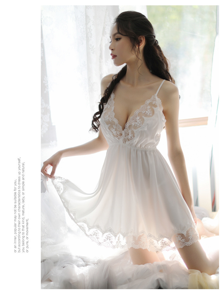 ชุดนอนเซ็กซี่ ชุดนอนซีทรู สีขาว แต่งลูกแหวกหน้า สีหวาน สวยหรูมากคะ สำเนา สำเนา สำเนา