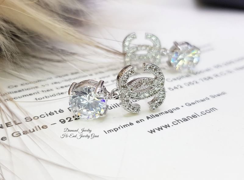 New Arrival !!!!! Chanel Earring ต่างหูชาแนล งานเพชร CZ แท้ เพชรละเอียด งานฝังmicrosetting งานน่ารักมากกกใส่ออกมาสวยมากค่ะ