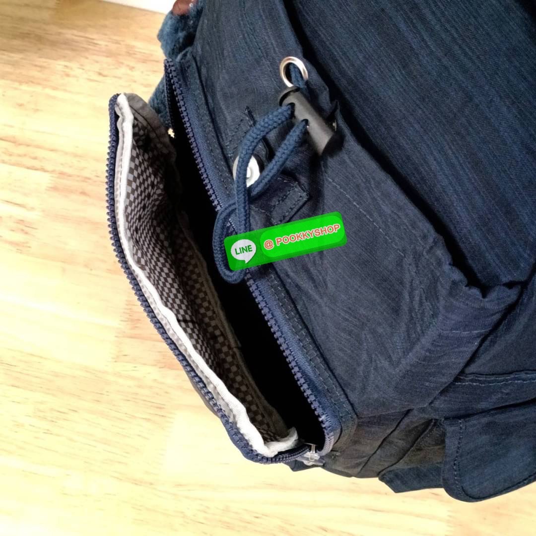 Kipling City Pack Medium Backpack กระเป๋าเป้ Kipling ขนาดกลาง วัสดุ Polyester 100% มีหูหิ้วด้านบน -ด้านหลัง มีซิปหลัง 1ช่องลึก -ด้านข้างมีช่องใส่ของเล็กน้อยทั้ง 2 ด้าน เปิด-ปิด ด้วยกระดุมแม่เหล็ก -ด้านหน้ามีช่องซิปใส่ของแยก 1 ช่อง และ ช่องปรับขนาดด้วยสายล