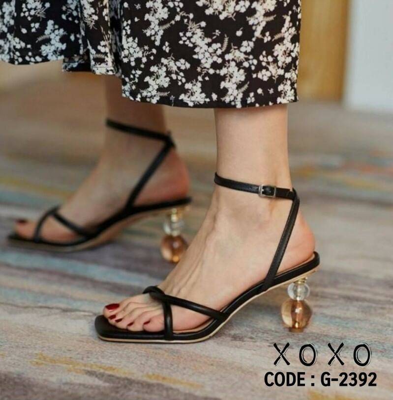 สินค้าพร้อมส่ง Style : เกาหลี คัชชูสวม นุ่ม ใส่สบาย สวมใส่ง่าย แมทส์ชุดได้หลากหลาย ดีเทลดูแพงส้นกลม 2 ชั้น สวย ดูแพงเกินราคามากคะ วัสดุหนัง PU