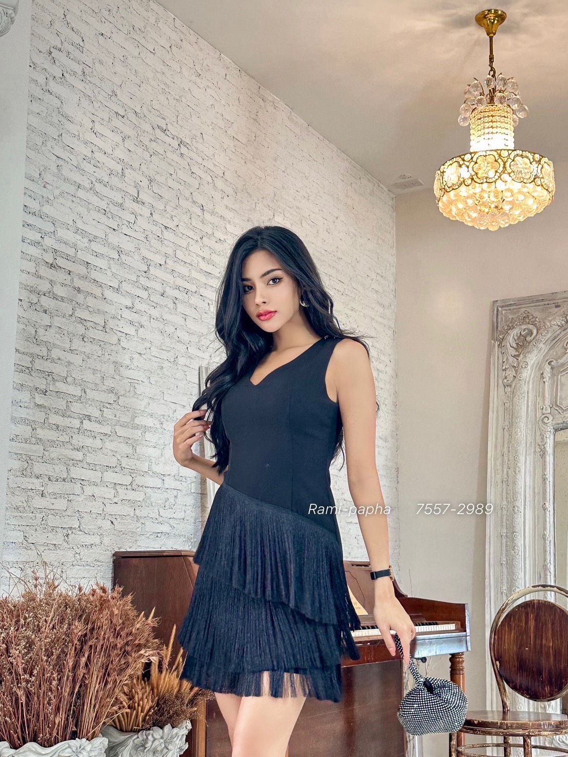 เดรสแฟชั่น เดรสสีดำ ทรงพอดีตัว เนื้อผ้าหนานิ่มอย่างดี มีฟองน้ำจัดให้ทรงสวย