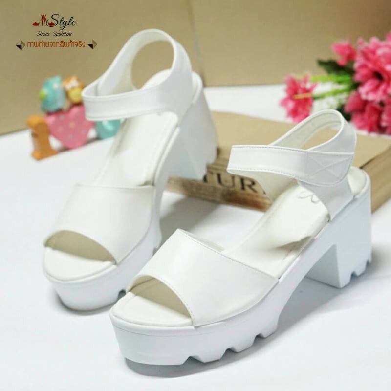 New Arrival & Best Seller!!.. พร้อมส่ง Platform Shoes ทำจากหนัง PU พื้นอย่างดี นิ่ม เบา ใส่สบาย ส้นสูงประมาณ 3 " เสริมด้านหน้า 1.5" สวมใส่ง่าย มีสายรัดข้อเปนเมจิกเทป ปรับระดับได้ แบบเรียบๆ แต่ดีดู จะใส่ทำงาน หรือไปไหนก้อดูดี ลงตัวไปหมด แมทซ์ได้ก