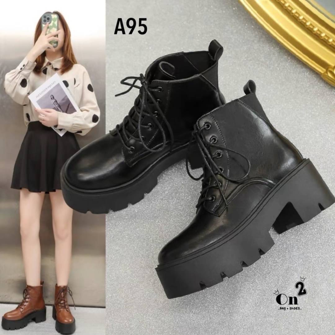 ลุคสนามบินออกบ้านทั้งทีรองเท้าต้องไม่ธรรมดาคร่า บูทส้นตึก เที่ยวเขา แค้มป์ปิ้งเดินป่า เช็คอินรีสอท หรือคาแฟ่สวยๆฟิวเมืองนอกเกร๋ๆ ถ่ายรูปสวยมากกและที่สำคัญบูทคู่นี้สวยแมทช์กับชุดได้ง่ายมากๆค่ะ