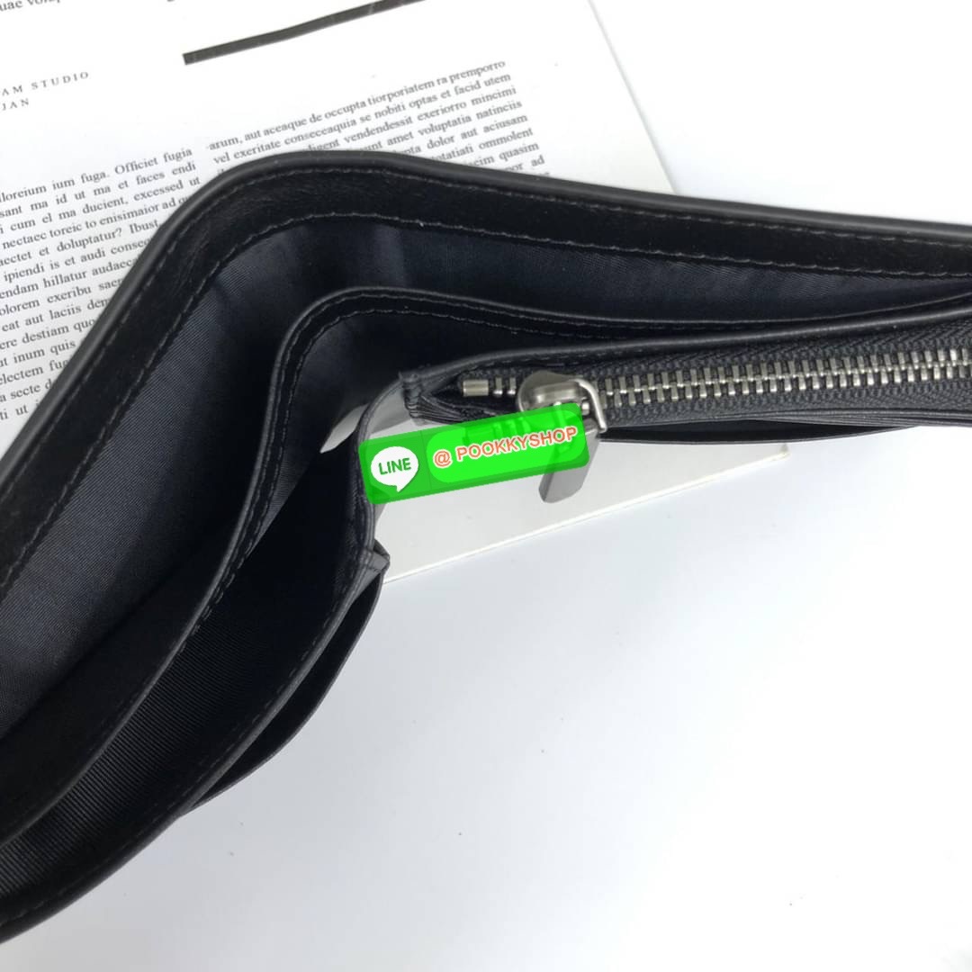 Levi's Leather Wallet with Key Fob Set กระเป๋าสตางค์ใบสั้น Set สุดคุ้มมอบให้เป็นของขวัญหรือใช้เองก็แนะนำค่ะ