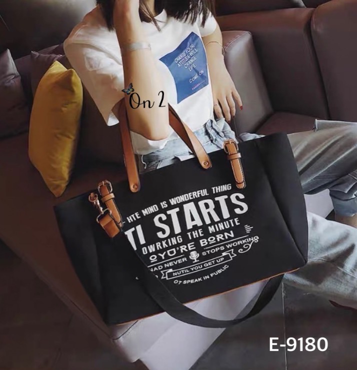 กระเป๋าสะพาย Shopping มาใหม่ หน้าพิมพ์ตัวอักษรภาษาอังกฤษ สายถือแต่งหนัง มาพร้อมสายสะพายยาว