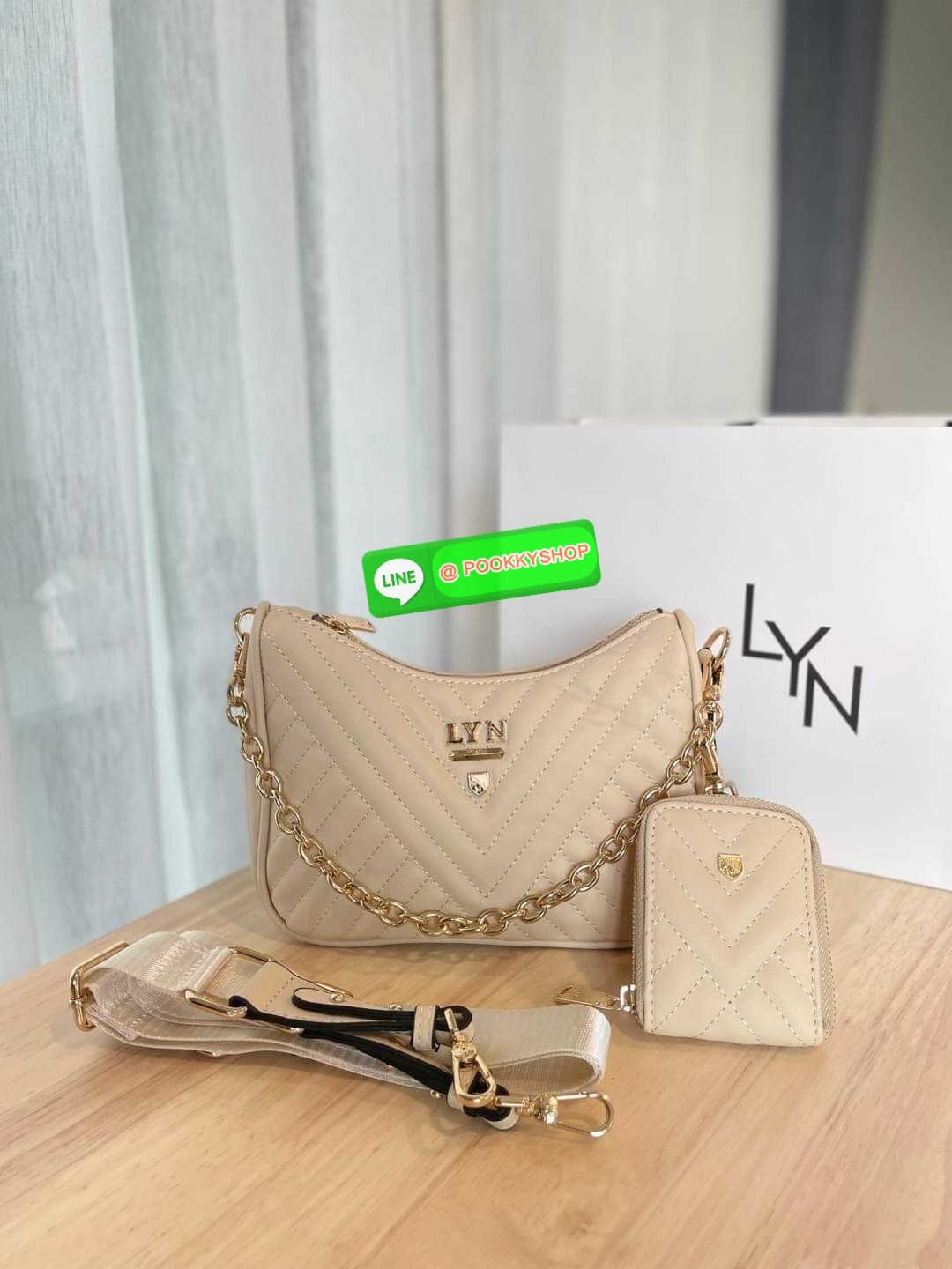 แท้ Outlet กระเป๋า Lyn คอลเลคชั่นใหม่ สะพายข้างน่ารักๆ