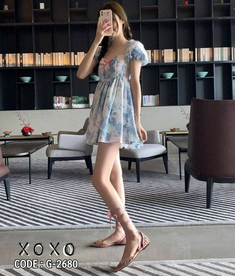 สินค้าพร้อมส่ง คัชชู สวม หน้าวี ใส่แล้วขาดูเรียวยาว มีมิติ สวมใส่ง่าย วัสดุพลาสติกอย่างดี นุ่ม แต่งหมุดหนาม สวยงามตามภาพ เก๋ๆ กับริบบิ้นไว้ใส่ผูกข้อเท้า