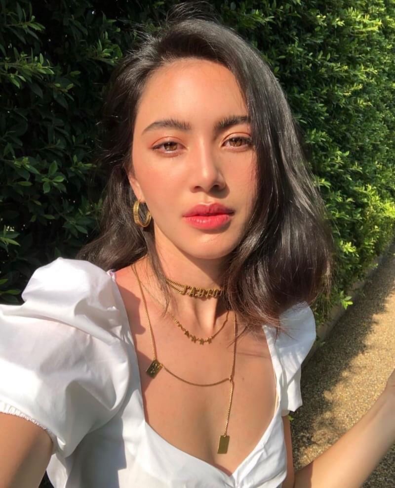 Super Hi-End Quality !!!! ((งาน 1:1 เหมือนในช็อปมากที่สุดในท้องตลาด)) Christian Dior Earring ต่างหูห่วงดิอองาน 1:1 เหมือนของแท้เป๊ะๆค่ะ รับรองงานสวยมากกกกก ดูหรู ดูผู้ดีสุดๆ งานดี เพชรคุณภาพดีมากๆมากๆคะรับประกันความพอใจเลยค่ะ ตัวเรือนสีทอง งาน laser stamp