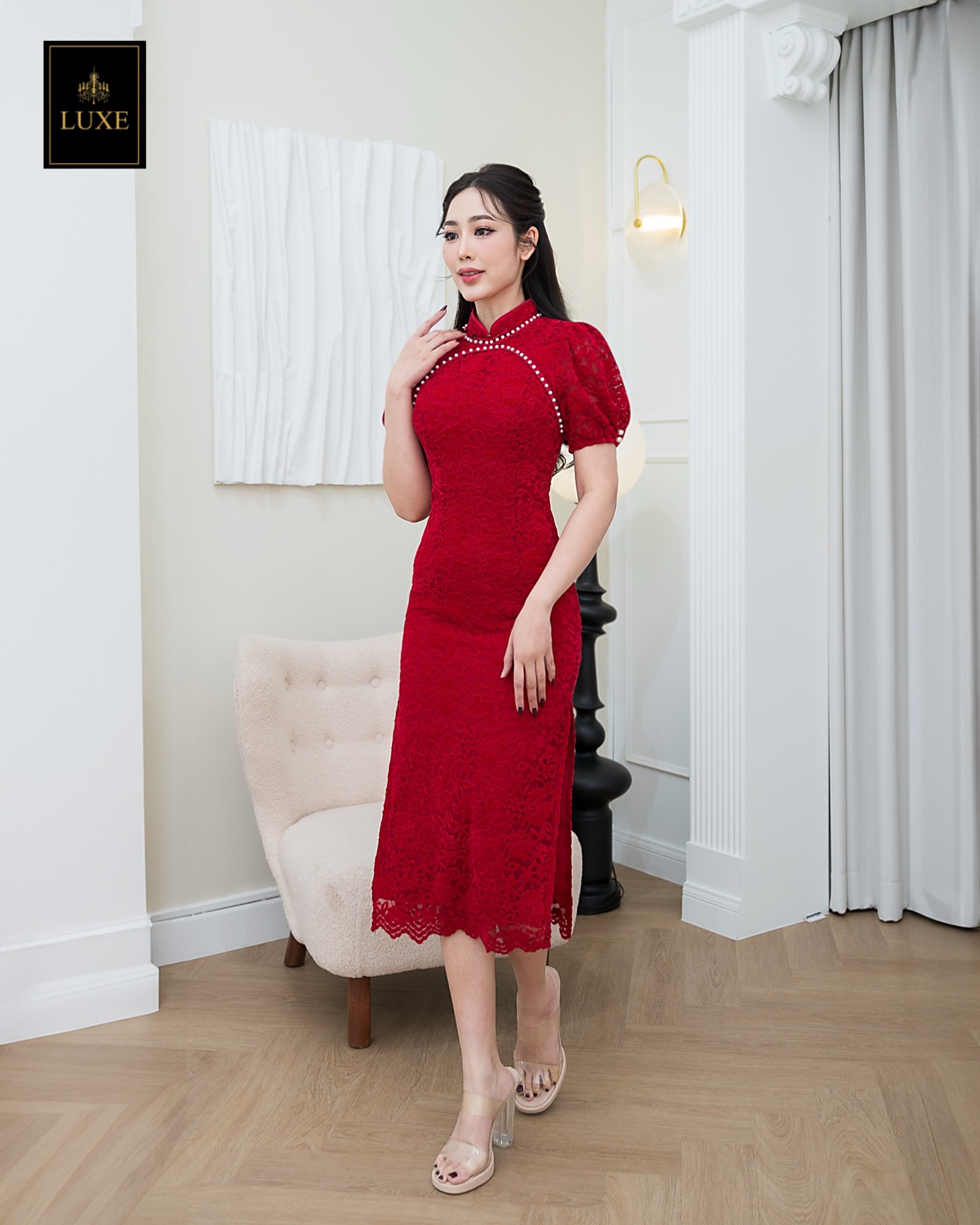 เดรสแฟชั่น เดรสกี่เพ้าแขนตุ๊กตา แพทเทิร์นสวยเข้ารูป ดีเทลแต่งคอเสื้อด้วยมุก