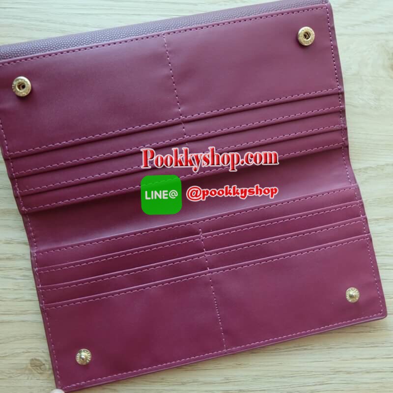 Charles & Keith Push-Lock Long Wallet พร้อมส่งทั้ง 8 สี!! กระเป๋าสตางค์ใบยาว สามารถใช้งานได้ทั้งด้านหน้าและด้านหลัง ด้านหน้าเปิด - ปิดด้วยตัวกดล็อคทั้ง 2 ฝั่งพร้อมกัน ภายในมีช่องซิปและช่องใส่ธนบัตร ด้านหลังเปิด - ปิดด้วยกระดุม ภายในมีช่องใส่บัตรหลายช่องแล