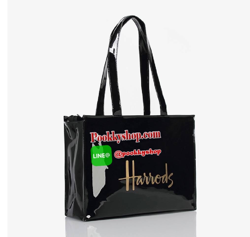 Restock พร้อมส่งแล้วค่ะ! Harrods London Top-handle Shopping Bag Large กระเป๋า Shopping Bag (Size L) แบรนด์ดังจากอังกฤษไอเท็มยอดนิยม PVC+Polyester 100% ของแท้ใบใหญ่ เนื้อหนาอยู่ทรง กันน้ำ แข็งแรง น้ำหนักเบา เปิดปิดด้วยซิปสะดวกใช้หัวซิปปั้มโลโก้แบรนด์อะไหล่
