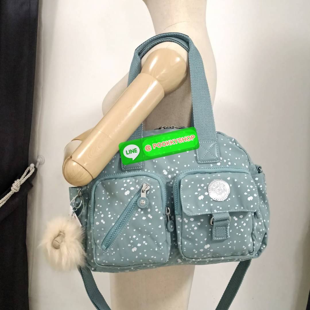 Kipling Women’s Defea Top-Handle Bag (ผ้าหนา) กระเป๋าถือหรือสะพายจาก Kipling วัสดุทำจาก Nylon + Polyester
