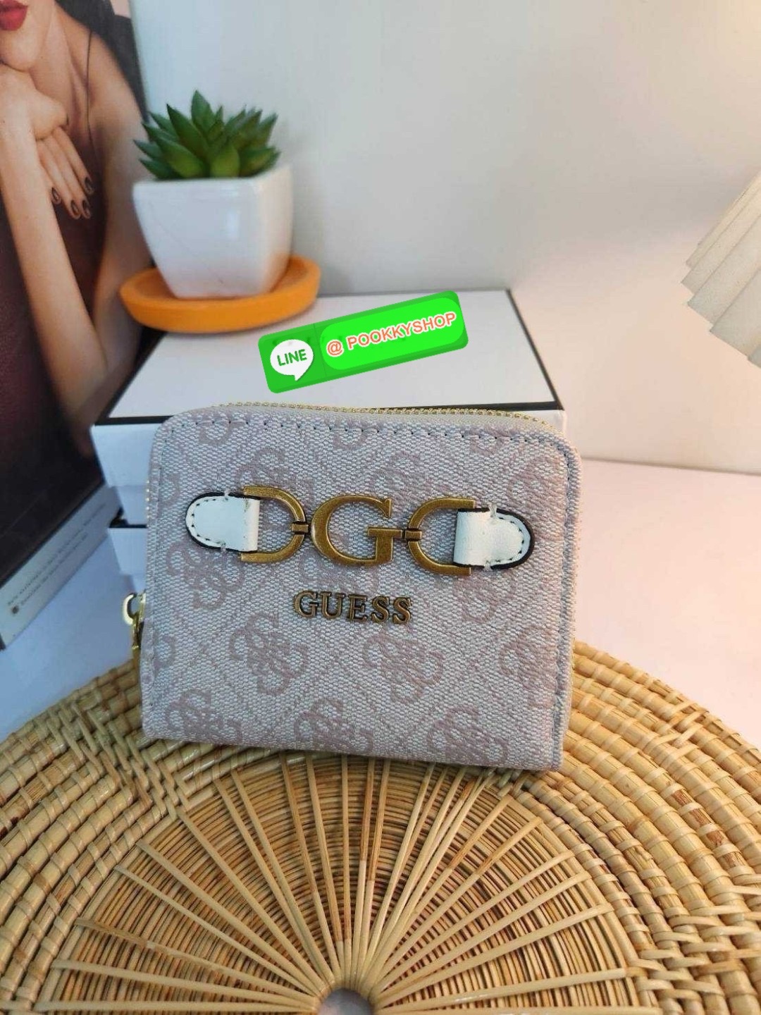 กระเป๋าสตางค์ใบสั้นเกรส Guess งานแท้Outlet