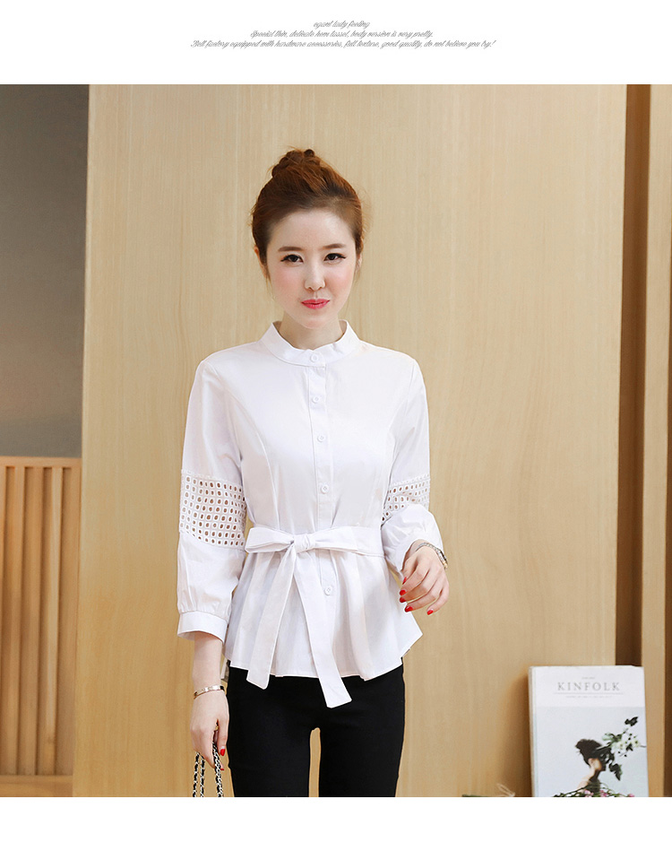 เสื้อแฟชั่นเกาหลีนำเข้า ผ้าฝ้าย ตัดต่อแขนลูกไม้ฉลุลาย กระดุมหน้า พร้อมสายผูกเอว สีขาว