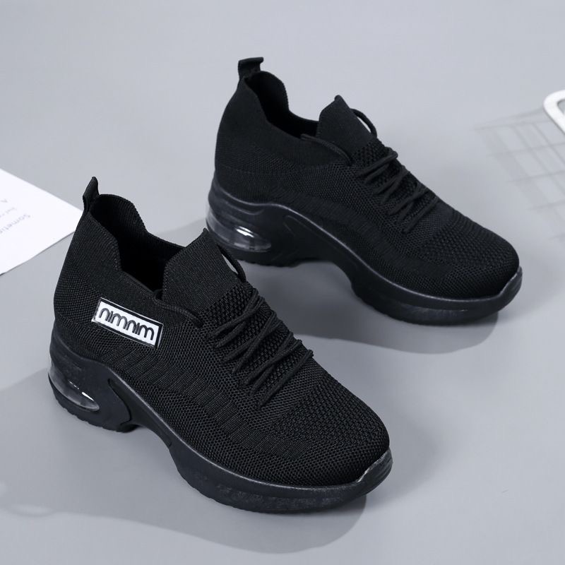 NEW ITEM แฟชั่นเสริมส้นมาแรง!! รองเท้าสลิปออนผ้ายืดเสริมพื้น 5c.m. แต่งเชือกผูก ทรงสโลป วัสดุเนื้อผ้ายืดกระชับเท้า เนื้อหนาคุณภาพดี ขอบยางยืดเพิ่มความยืดหยุ่นในการสวมใส่ ใส่แล้วดูขาเรียวยาวสุดๆไปเลย ตัวพื้นรองเท้าเป็นยางพารากันลื่นได้ดีจ้า งานสวยเก๋น่ารัก