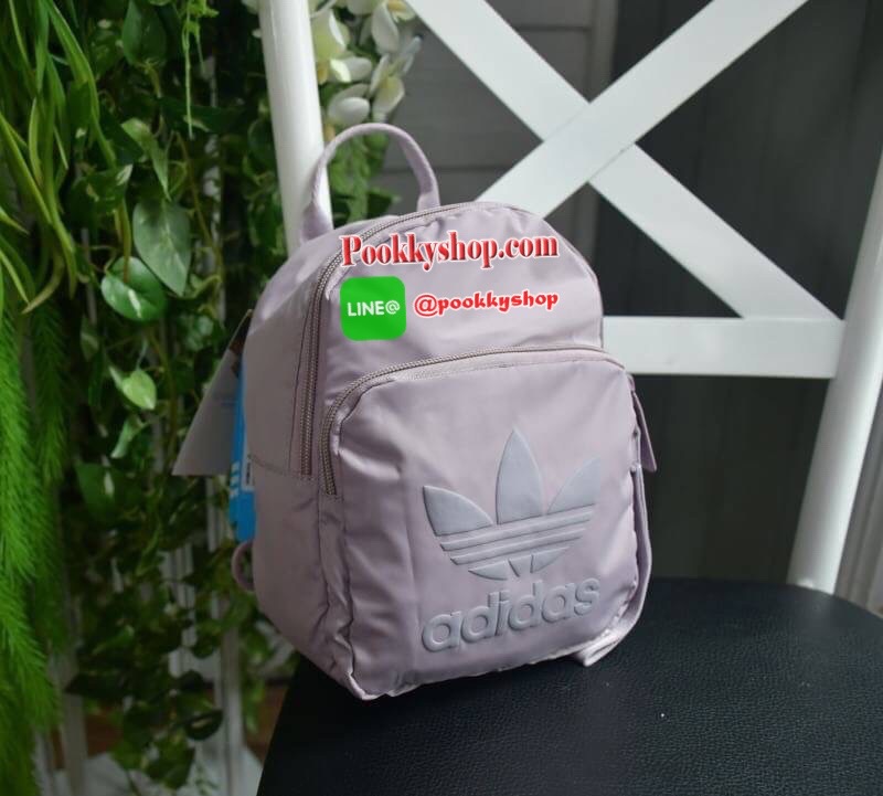 Adidas Mini shoulder bag & Backpack กระเป๋าเป้สะพายหลัง ขนาดmini เปิด-ปิด ด้วยซิป วัสดุ Nylon น้ำหนักเบา ภายโล่ง ใส่โทรศัพท์ กระเป๋าตังค์ได้ มีช่องซิปด้านหน้า1ช่อง มีสายสะพาย2เส้น สะพายข้างหรือเป้ได้ สีน่ารักๆ เข้าได้กับเสื้อผ้าทุกสีเลยค่า!!