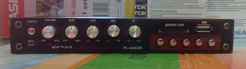 ปรีแอมป์รถยนต์ 3 แบนด์ ยี้ห้อ XERXES สามารถใช้ USB เล่น mp3 ได้