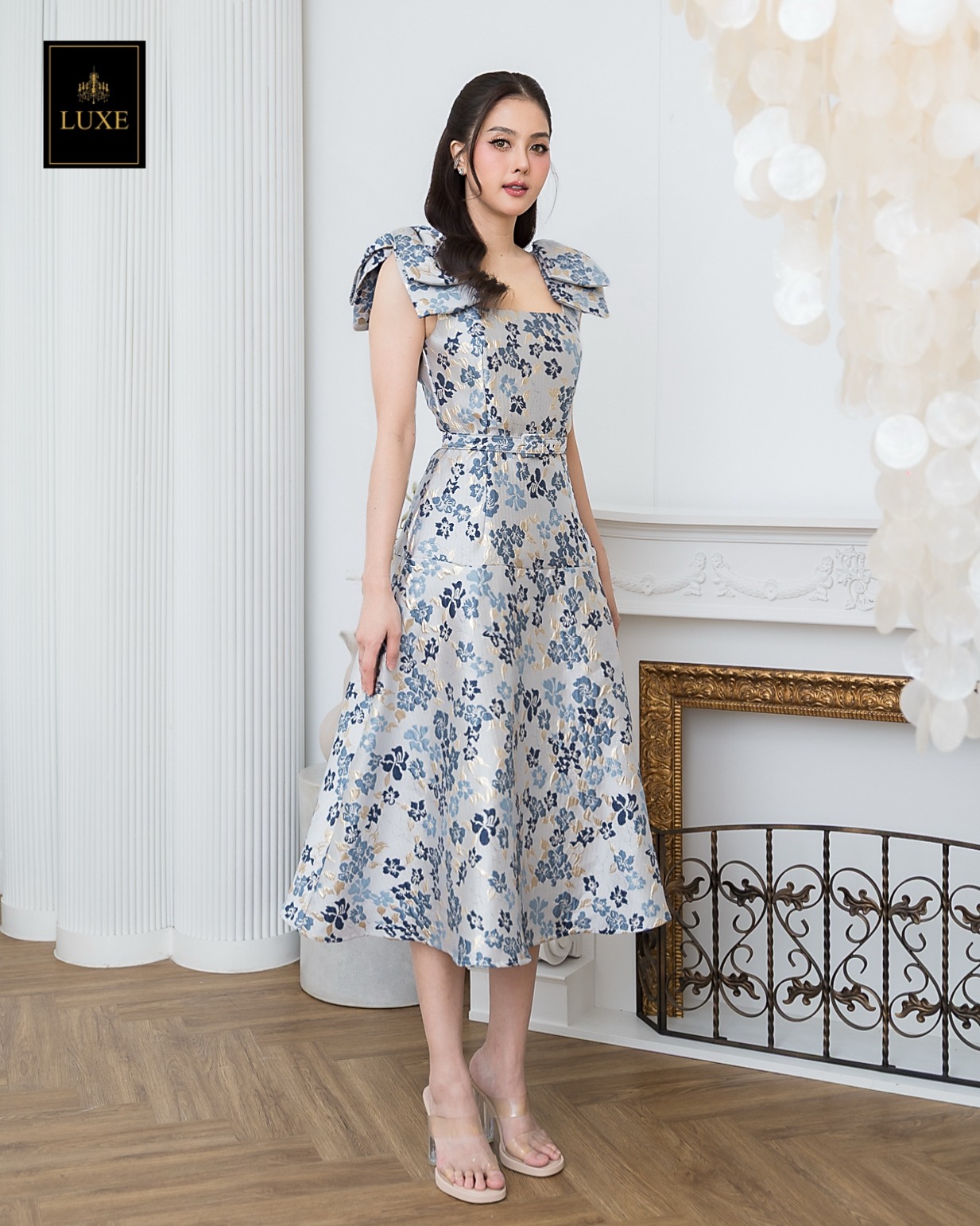 เดรสแฟชั่น เดรสเสื้อกล้ามแขนกุด กระโปรงบาน