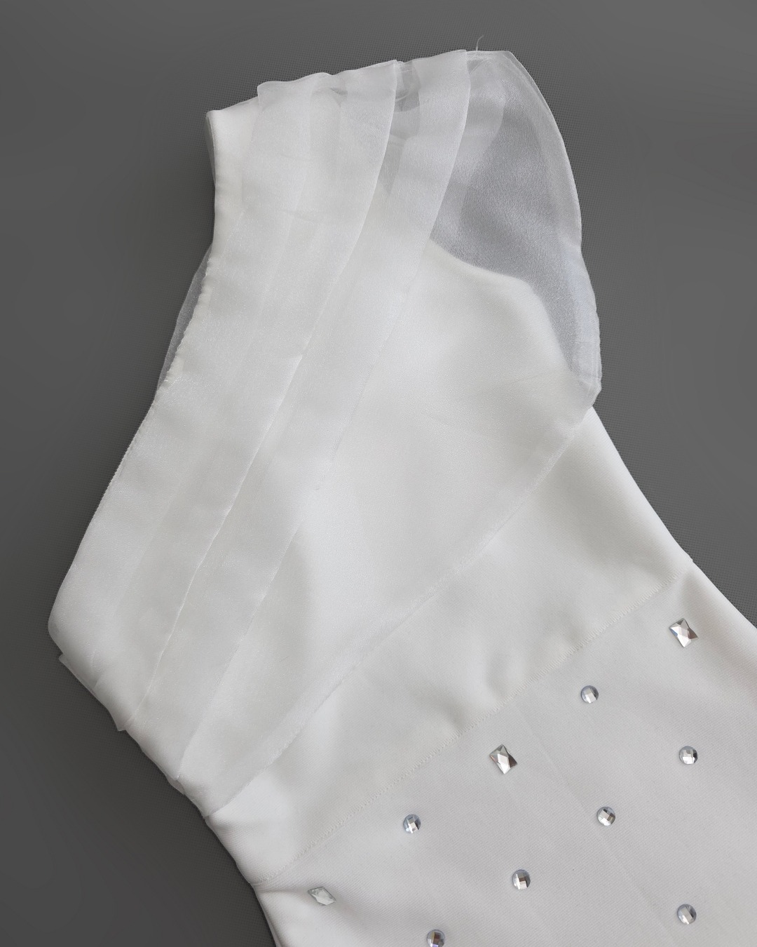 เดรสแฟชั่น เดรสเสื้อไหล่เดียว กระโปรงยาวทรงเข้ารูป