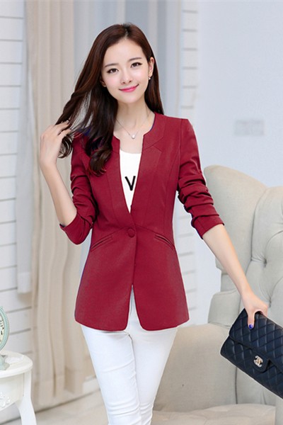 เสื้อผ้าแฟชั่นนำเข้า : เสื้อสูทแฟชั่น พร้อมส่ง สีแดง แขนยาว คอจีน ตัวยาวคลุมสะโพก ติดกระดุมเม็ดเดียวเก๋ เหมาะสำหรับใส่ทำงานได้ ไหล่เสริมฟองน้ำ ไม่มีซับใน แต่งกระเป๋าหลอก เนื้อผ้ามีความยืดหยุ่นได้ค่ะ