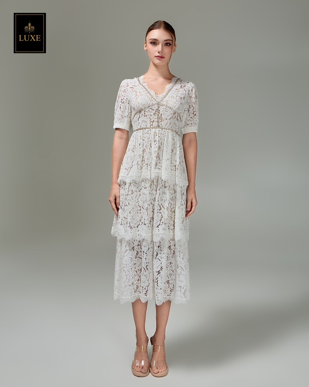 เดรสแฟชั่น เดรสเสื้อคอวีแขนตุ๊กตา กระโปรงต่อ3ชั้นรูดระบาย