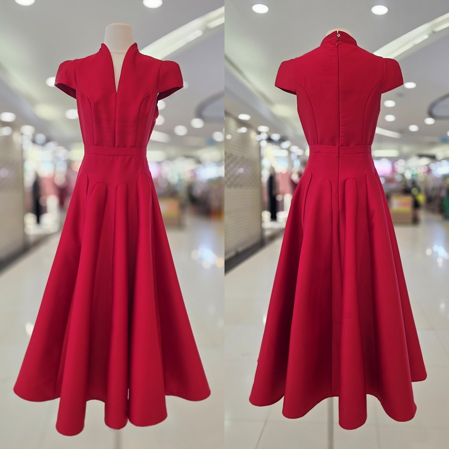 เดรสแฟชั่น เดรสเสื้อคอตั้ง แขนสั้น กระโปรงบาน