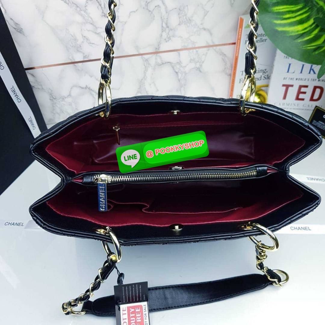 CHANEL BAG VIP GIFT WITH PURCHASE (GWP) จาก CHANEL DUTY FREE COUNTER (CHN546) กระเป๋าสะพาย รุ่น tote ทรงสวย ขนาดกำลังดี จุของได้เยอะ