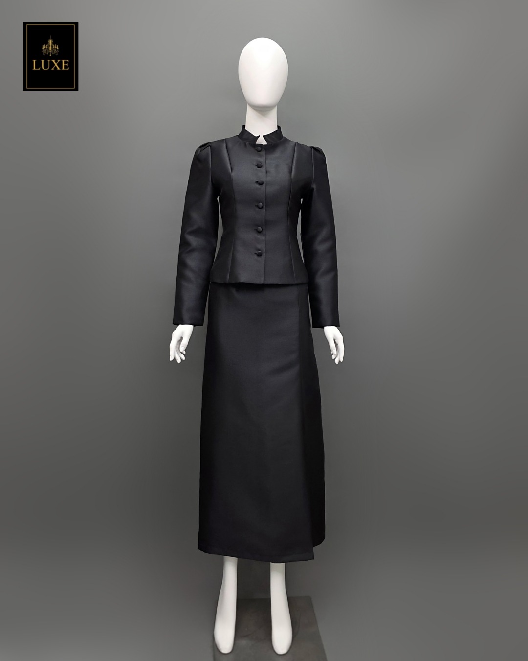 ชุดเซทแฟชั่น เซ็ทเสื้อเข้ารูปผ่าหน้าแขนยาวทรงกระบอก จับคู่กระโปรงป้ายยาวทรงสอบ