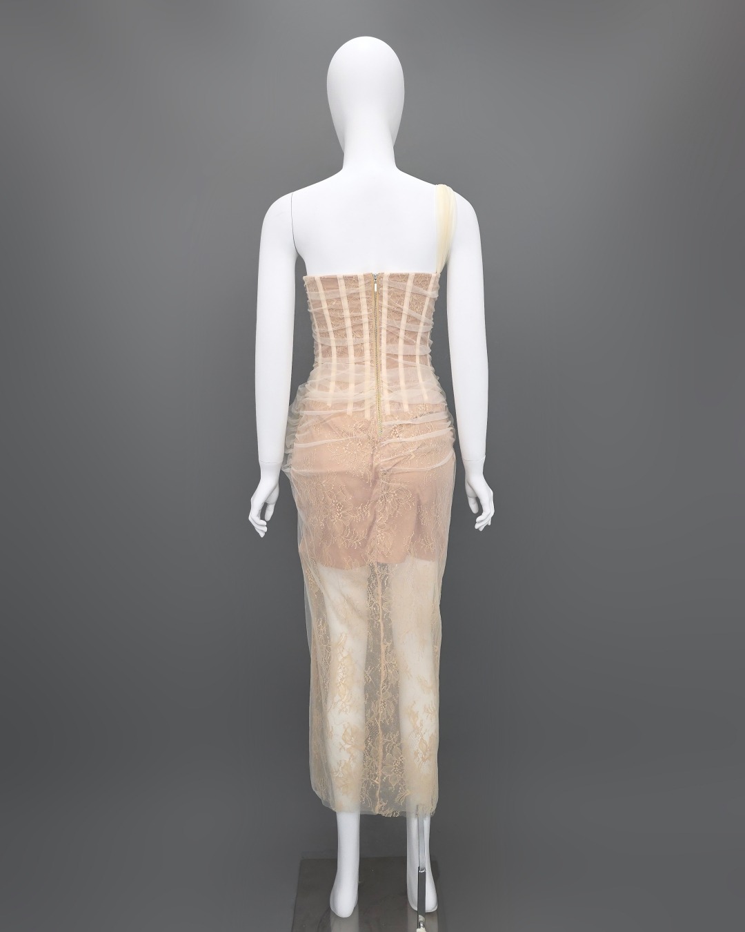 เดรสแฟชั่น เดรสเสื้อเกาะอก มีโครงแบบคอร์เซ็ต